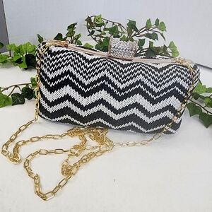 Black White Geometric Chevron Hard Case Clutch Bag New